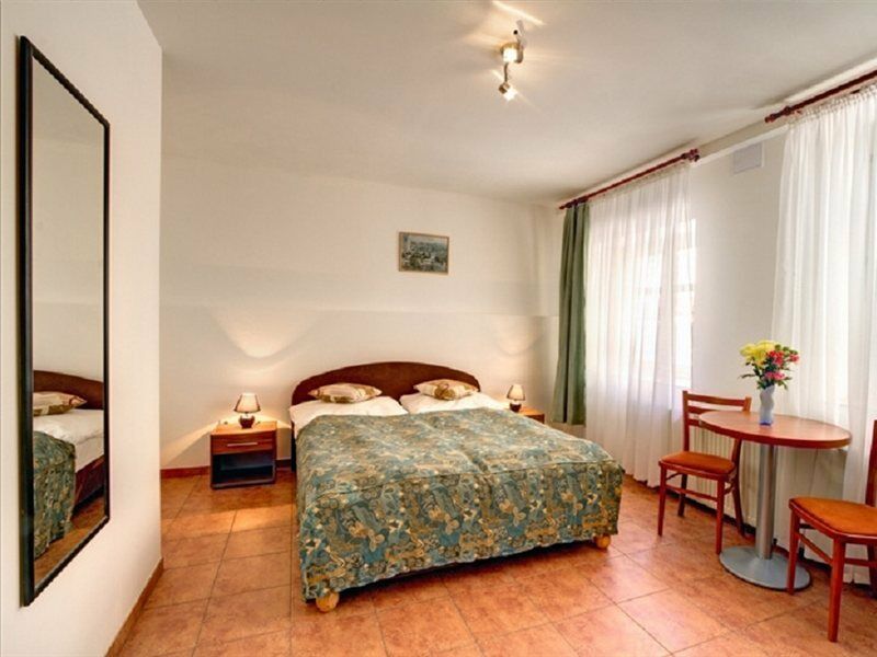 House Zizkov 3* Prag